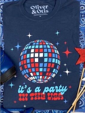 NWOT Oliver & Otis "It's a Party in the USA" Graphic Tee